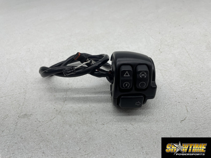 18-23 HARLEY-DAVIDSON STREET BOB RIGHT CONTROL SWITCH