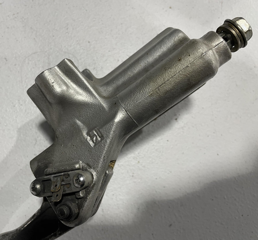 05-07 SUZUKI BOULEVARD S50 CLUTCH MASTER CYLINDER WITH LEVER