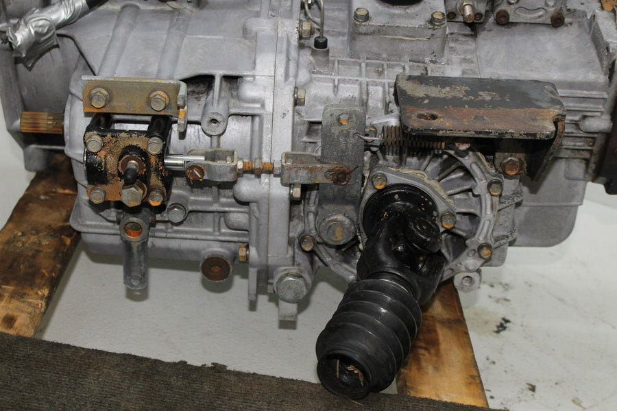 04-10 KUBOTA RTV900 ENGINE MOTOR TRANSMISSION 3,627 HOURS