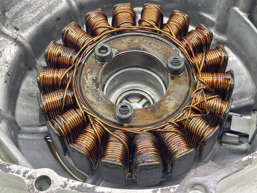 03-09 SUZUKI SV650 STATOR MAGNETO ALTERNATOR GENERATOR COVER