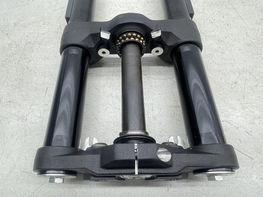 15-18 DUCATI SCRAMBLER 800 FRONT END FORKS SUSPENSION TRIPLE TREE STRAIGHT
