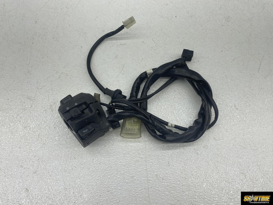 15-18 YAMAHA YZF R3 LEFT SWITCH CONTROL HEADLIGHT TURN SIGNAL 1WD-H2910-00-00