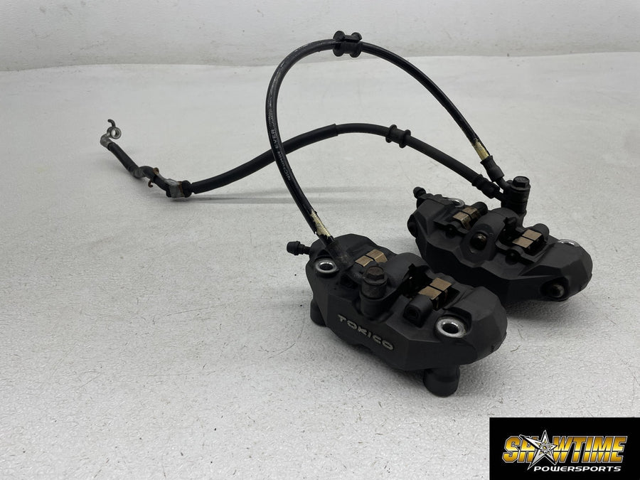 06-07 SUZUKI GSXR600 RIGHT LEFT FRONT BRAKE CALIPER SET PAIR CALIPERS