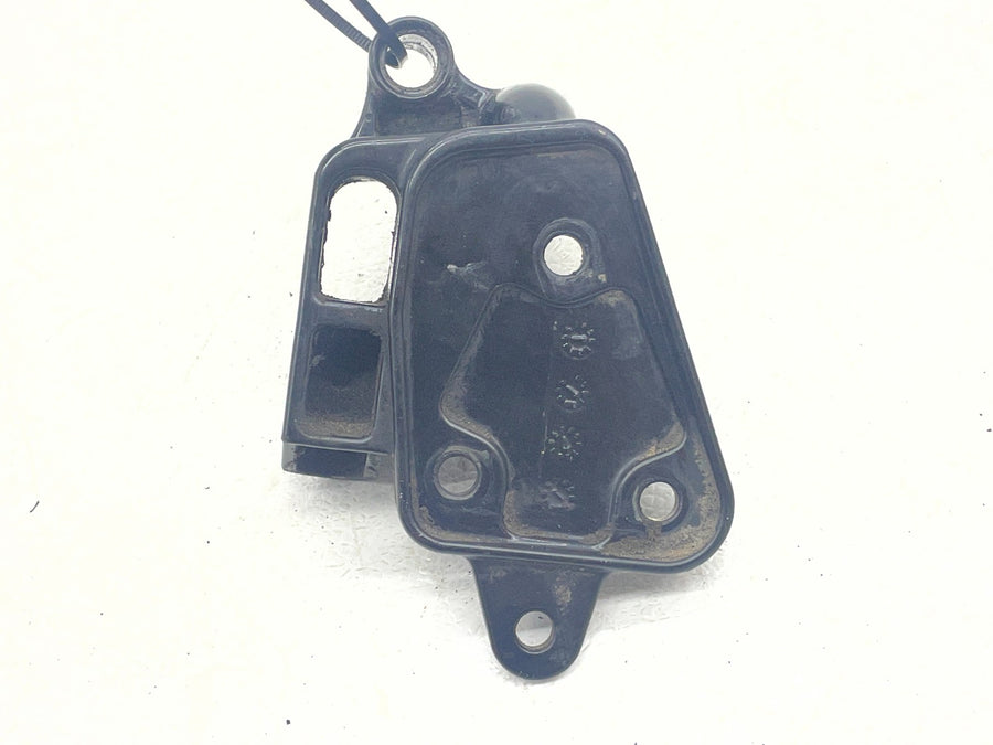 00-06 HARLEY-DAVIDSON SOFTAIL FXST FRONT FOOT RESTS PEG MOUNT BRACKET