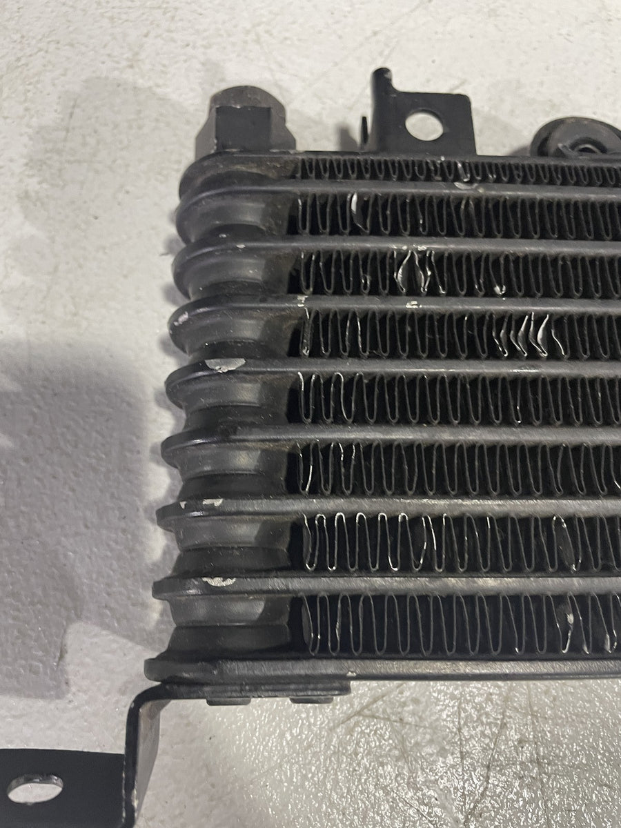 99-04 TRIUMPH SPRINT ST 955 ENGINE MOTOR OIL COOLER  T2101515