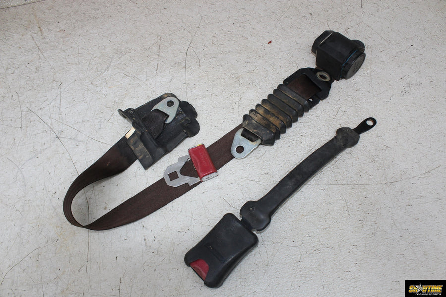 16-18 YAMAHA WOLVERINE YXE700 RIGHT PASSENGER SEAT BELT LATCH