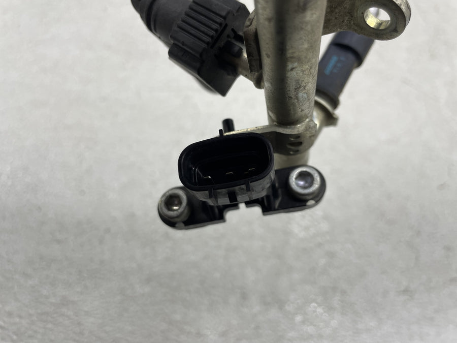 06-15 YAMAHA FZ1 FUEL INJECTORS W/ RAIL