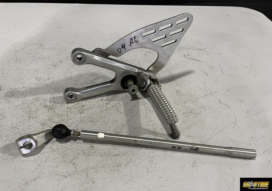 03-05 YAMAHA YZF R6 LEFT REARSET REAR SET FOOT PEG W SHIFTER