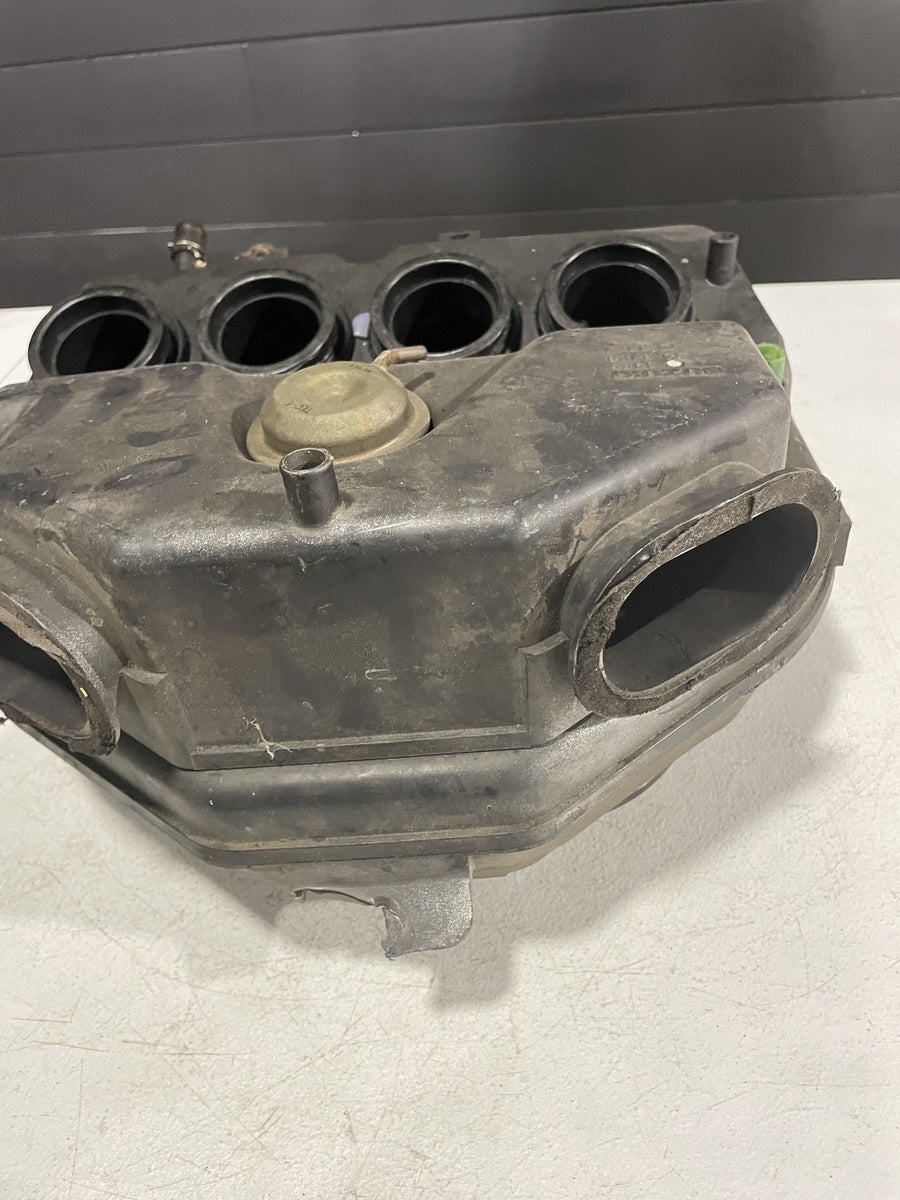 1997 SUZUKI GSXR600 SRAD AIRBOX AIR INTAKE FILTER BOX 13700-34E50