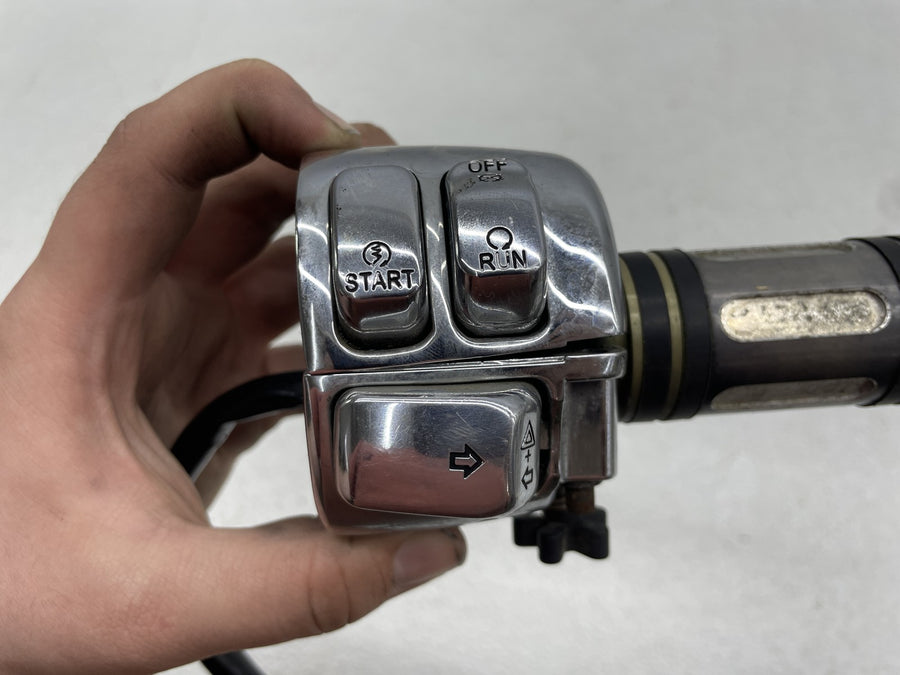 04-06 HARLEY-DAVIDSON SPORTSTER 1200 CUSTOM XL1200C RIGHT CONTROL SWITCH