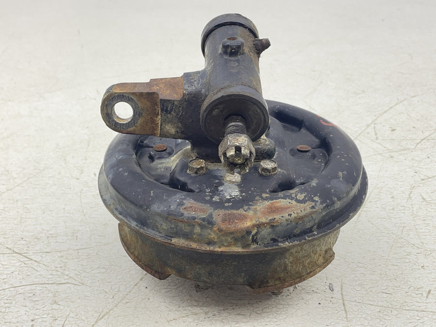 91-96 HONDA FOURTRAX 200 TRX200 TYPE II FRONT LEFT HUB DRUM SPINDLE KNUCKLE