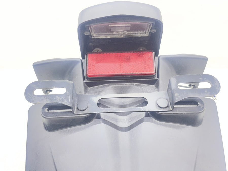 11-13 YAMAHA FZ8 REAR BACK FENDER MUD GUARD TAG LIGHT MOUNT