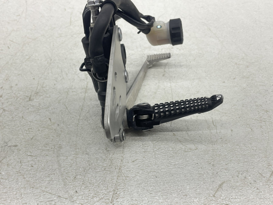 19-23 KAWASAKI NINJA ZX6R ZX636 RIGHT REARSET REAR SET FOOT PEG BRAKE MASTER