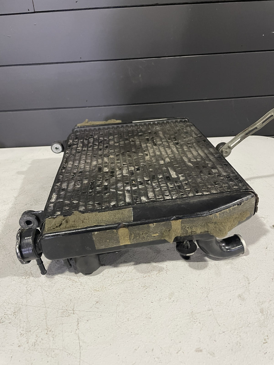 99-02 YAMAHA YZF R6 ENGINE RADIATOR MOTOR COOLER COOLING RADIATER