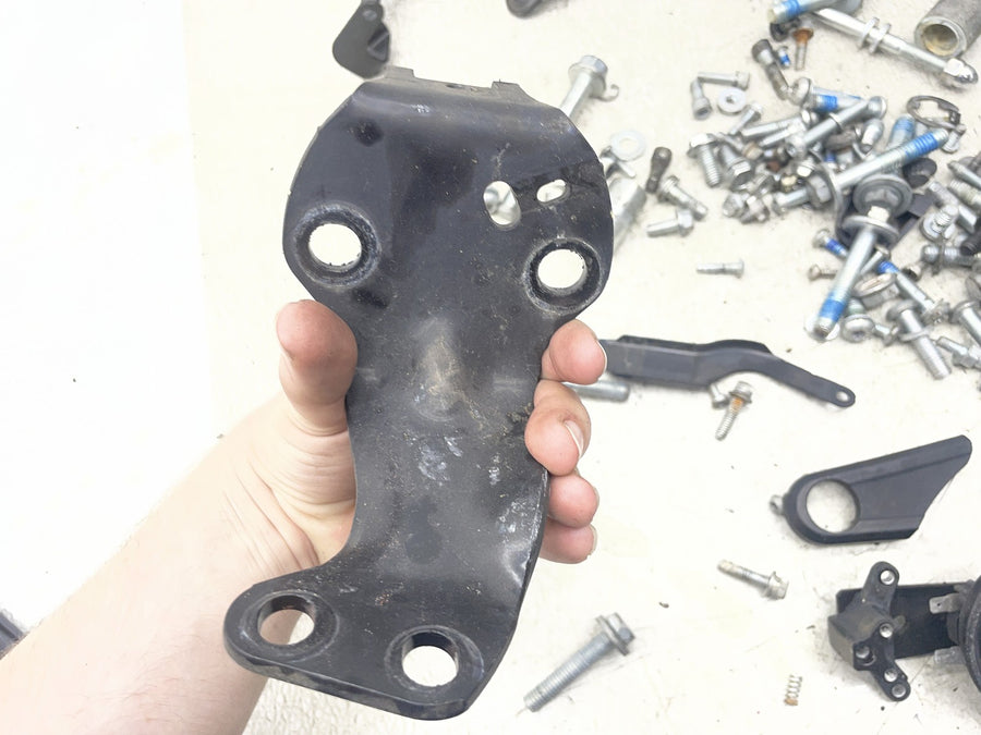 20-24 HARLEY-DAVIDSON SOFTAIL STANDARD FXST PARTS HARDWARE