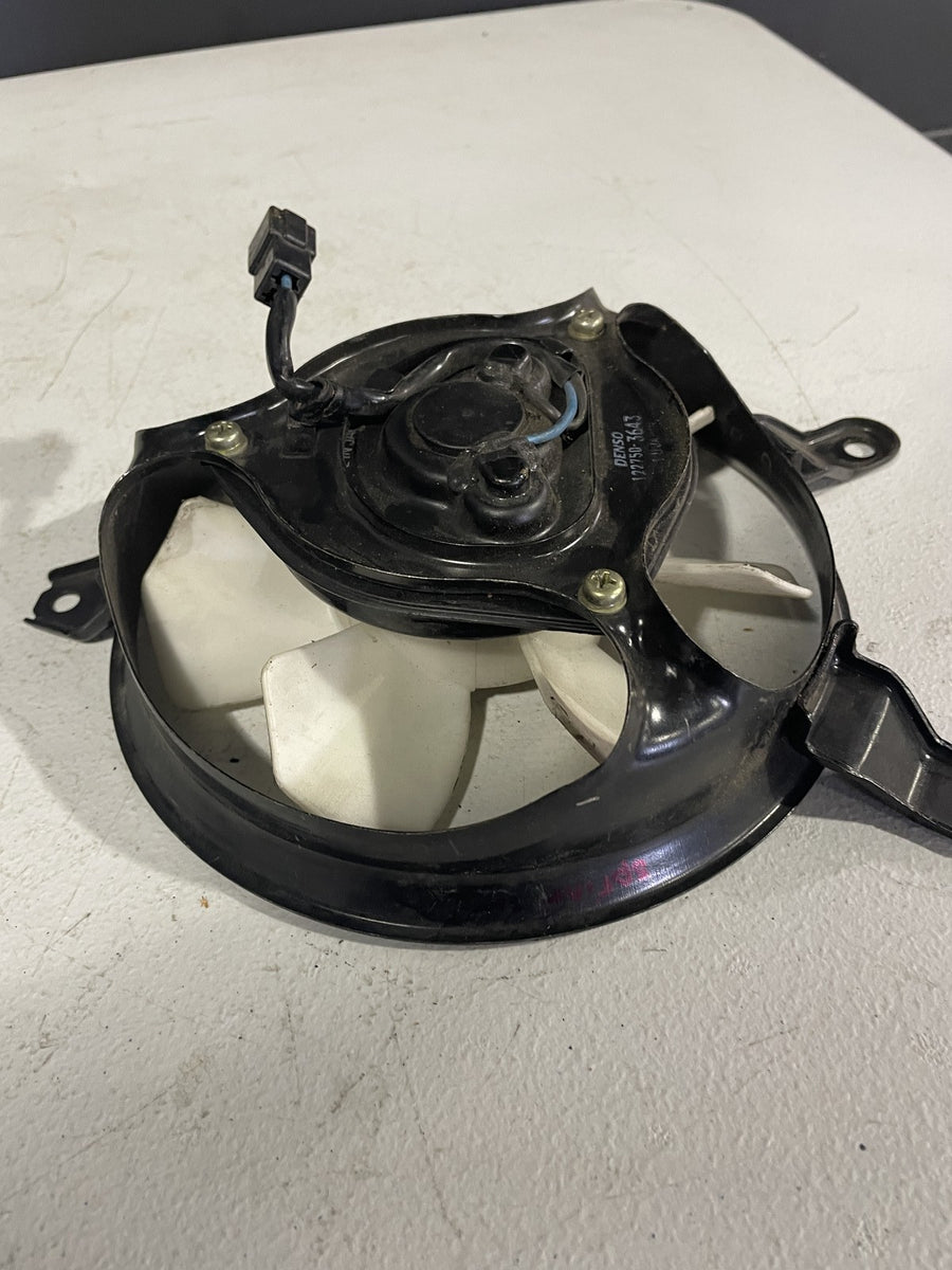 99-04 TRIUMPH SPRINT ST 955 ENGINE RADIATOR COOLING FAN