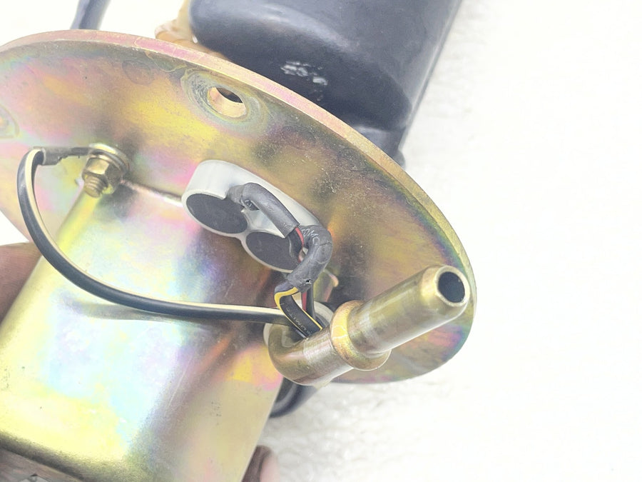 04-05 KAWASAKI NINJA ZX10R FUEL PUMP GAS PETROL SENDER UNIT 49040-0004
