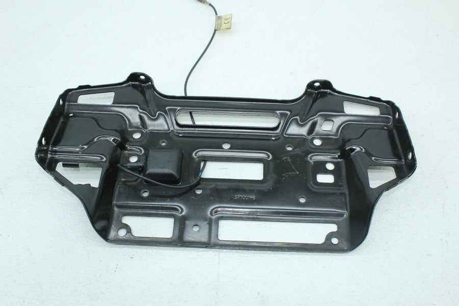 17-23 HARLEY-DAVIDSON ELECTRA GLIDE FLHTK INNER FAIRING RADIO MOUNT BRACKET