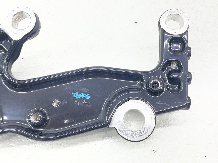 23-25 HARLEY-DAVIDSON NIGHTSTER RH975S LEFT RIGHT  FRAME COVER SUPPORT BRACKETS