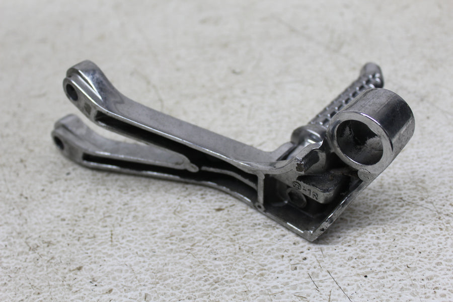 98-99 KAWASAKI ZX900C REAR BACK PASSENGER PEG SET PAIR