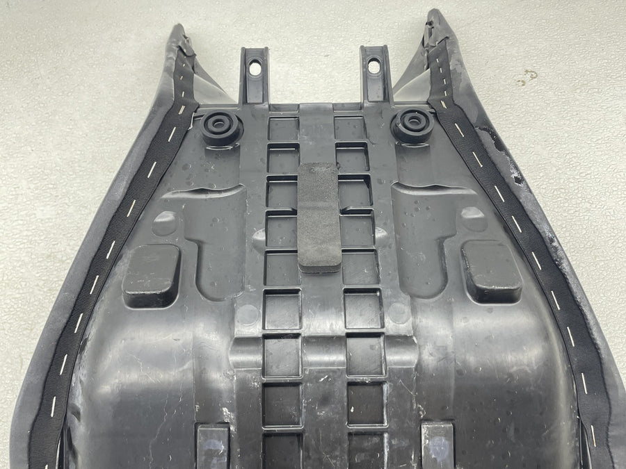 21-24 DUCATI SUPERSPORT 950 S FRONT DRIVERS SEAT PAD SADDLE PILLION