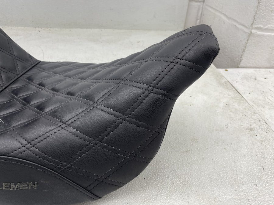 17-23 HARLEY-DAVIDSON STREET GLIDE SPECIAL FLHXS SADDLEMEN FRONT DRIVERS SEAT
