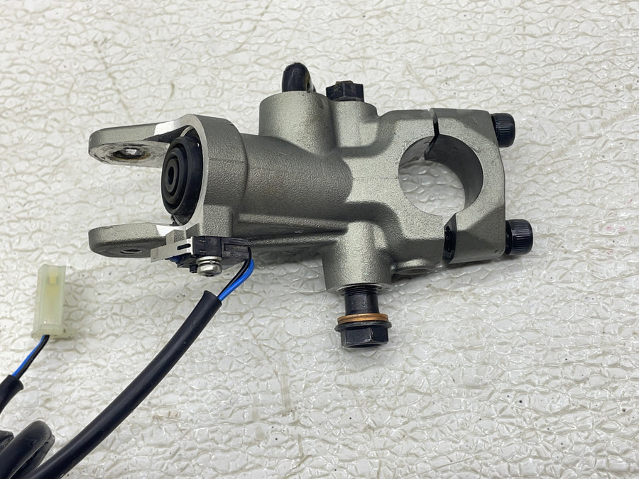 21-24 DUCATI SUPERSPORT 950 S BREMBO HYDRAULIC CLUTCH MASTER CYLINDER