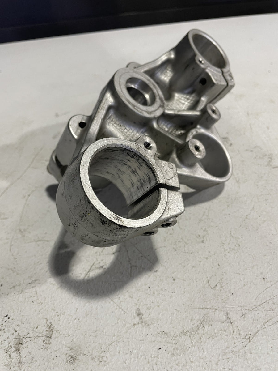 2006 TRIUMPH TIGER FORKS UPPER TRIPLE TREE CLAMP