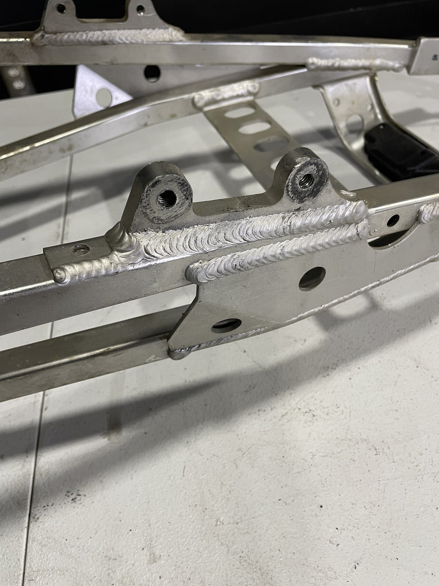 99-02 YAMAHA YZF R6 REAR BACK TAIL SUBFRAME SUB FRAME