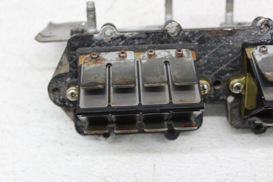1998 YAMAHA WAVEVENTURE 700 WVT700 REEDVALVE WITH BRACKET
